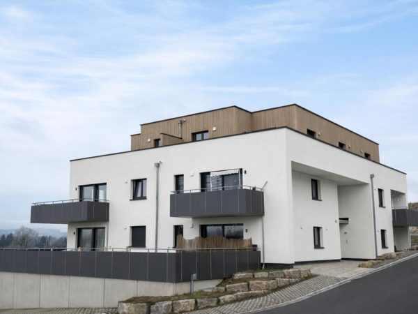 Mehrfamilienhaus